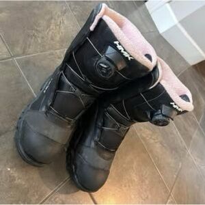 HMK Women's Boots Skidoo Coat Snow pants.